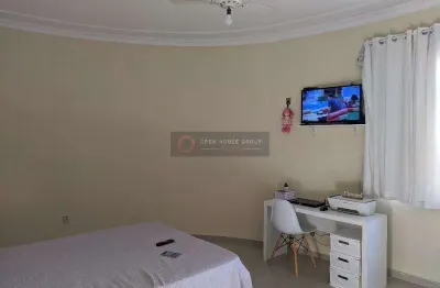 Open house vende apartamento amplo, com 2 quartos sendo 1 suíte, de frente, com vaga em santa rosa!