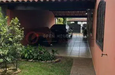 Baixou!!! open house imóveis vende- casa com 3 quartos em itaipu avenida central.