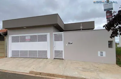 Casa com 3 dormitórios à venda, 157 m² por r$ 680.000,00 - central parque - botucatu/sp