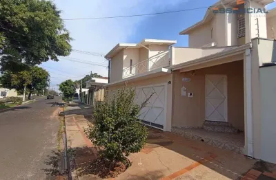 Casa com 3 dormitórios à venda, 270 m² por r$ 800.000,00 - jardim paraíso - botucatu/sp