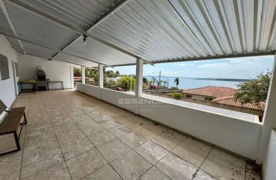 Rancho com 3 dormitórios à venda, 220 m² por r$ 550.000,00 - rio bonito - botucatu/sp
