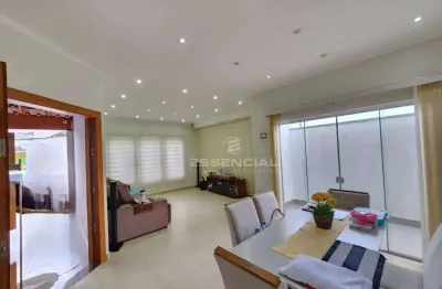 Casa com 3 dormitórios à venda, 224 m² por r$ 650.000,00 - residencial ouro verde - botucatu/sp