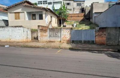 Casa com 3 quartos à venda no Centro, Botucatu 