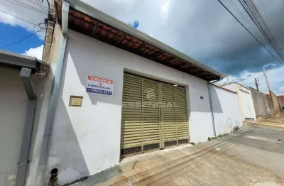Casa com edícula à venda, 160 m² por R$ 400.000 - Comerciários - Botucatu/SP