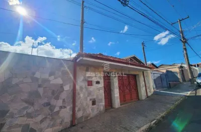 Casa com 2 dormitórios à venda, 125 m² por R$ 380.000,00 - Jardim Ipyranga - Botucatu/SP