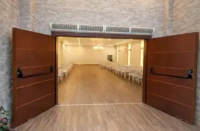 Barracão / Galpão / Depósito para alugar na Avenida Rotary, 533, Vila Endres, Guarulhos por R$ 10.000