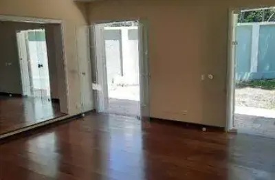 Casa  assobradada a venda 317m² 04 quartos 02 suítes 04 vagas morumbi