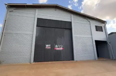 Barracão / Galpão / Depósito à venda na Rua Guanabara, 891, Pioneiros Catarinenses, Cascavel