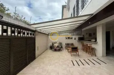 Sobrado com 3 dormitórios à venda, 159 m² por R$ 1.480.000,00 - Embaré - Santos/SP