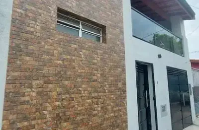 Casa com 3 quartos para alugar no Jardim Búfalo, Jundiaí