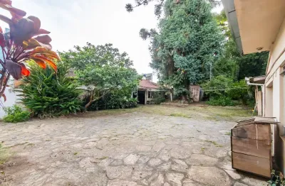 Terreno à venda na Rua Mateus Leme, 1091, Bom Retiro, Curitiba