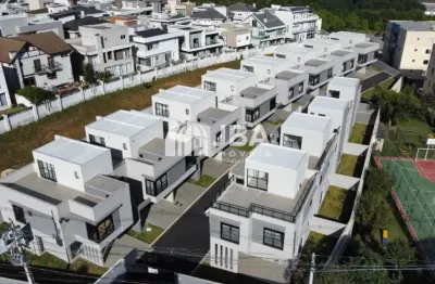 Casa em condomínio fechado com 3 quartos à venda na Rua Jorge Bonn, 254, Tingui, Curitiba