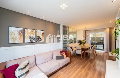 Triplex com 4 quartos no xaxim, frente para rua próximo a f. derosso