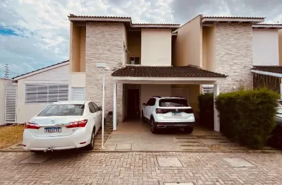 Eusébio - duplex em condomínio c/ energia solar( porteira fechada ). prox. ao centro.