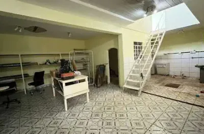 Sala comercial para alugar na Alameda Professor Lucas Nogueira Garcez, Vila Thais, Atibaia