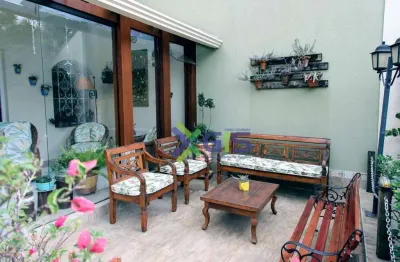 Casa com 3 dormitórios à venda, 401 m² por r$ 2.100.000,00 - vila petrópolis - atibaia/sp