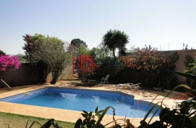 Casa com 3 dormitórios à venda, 548 m² por R$ 1.700.000,00 - Vila Santista - Atibaia/SP