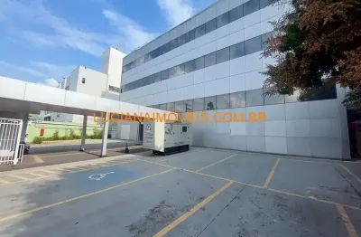 Prédio para alugar na Rua Inocêncio Tobias, Barra Funda, São Paulo
