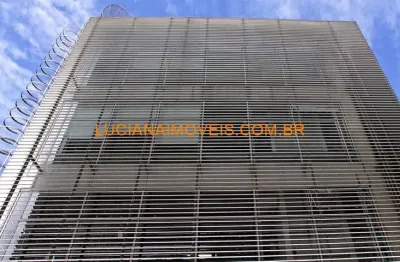 Prédio à venda na Rua Pio XI, Alto de Pinheiros, São Paulo