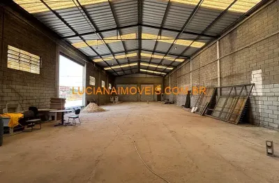 Galpão com area construida de  380 m² com área de 2.200 m² na v. jaguara