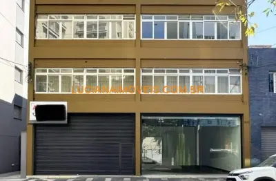 Prédio para alugar na Rua George Smith, Lapa, São Paulo