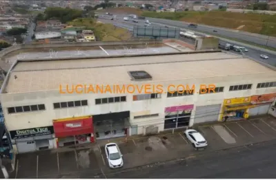 Ponto comercial para alugar na Avenida Víctor Civita, Santa Maria, Osasco