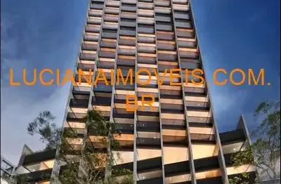 São 2 lojas de 4767 e 78 m² no mesmo predio com entradas por ruas diferentes