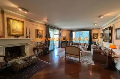 Apartamento de 220 m² no itaim bibi com 4 dormitorios e 4 vagas