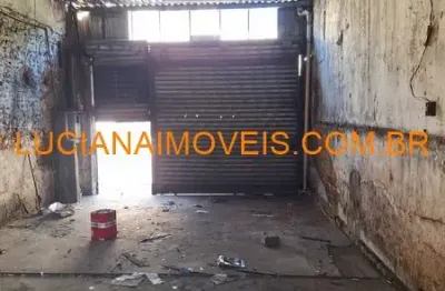 Galpão de 102 m² em vão livre com 1 wc. - precisa de muita reforma