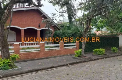 Casa de 190 m² com 3 dormitorios em pruibe a 180 metros da praia