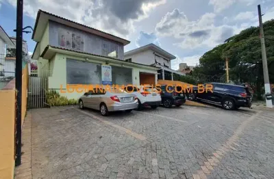 Imóvel comercial para aluguel e venda possui 300 metros quadrados com 7 quartos