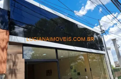 Casa comercial para alugar na Rua Pio XI, Alto de Pinheiros, São Paulo