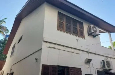 Casa com 4 quartos à venda na rua ramiro barcelos, 784, floresta, porto alegre, 174 m2 por r$ 850.000