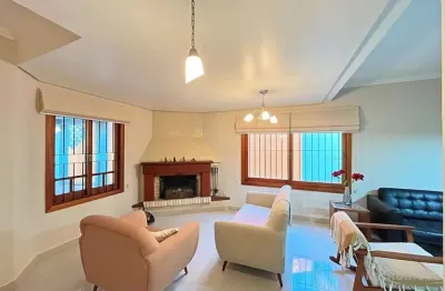 Casa com 3 quartos à venda na rua torre de pedra, 72, espírito santo, porto alegre, 215 m2 por r$ 850.000