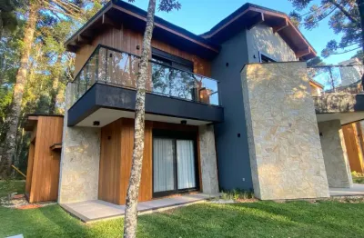 Casa em condomínio fechado com 5 quartos à venda na 28, 1100, vila dante, canela, 500 m2 por r$ 8.898.000