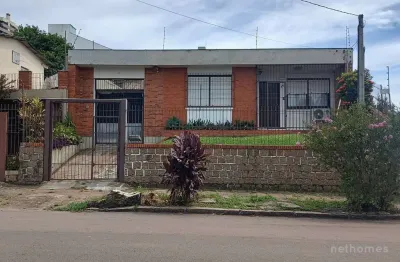Casa com 4 quartos à venda na rua aneron corrêa de oliveira, 160, jardim do salso, porto alegre, 179 m2 por r$ 780.000