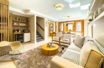 Casa em condomínio fechado com 3 quartos à venda na travessa pedra redonda, 450, jardim isabel, porto alegre, 291 m2 por r$ 1.389.000