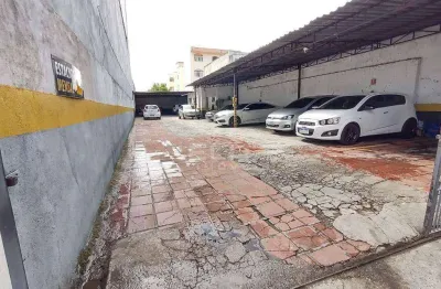 Terreno plano com 390 m²  localização privilegiada.