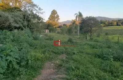 Sítio com 3 dormitórios à venda, 114000 m² por R$ 1.400.000 - Zona Rural - Ouro Fino/MG