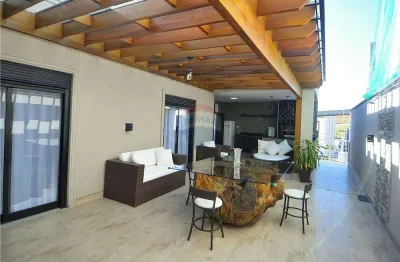 Casa à venda no condomínio mosaico essence em mogi das cruzes