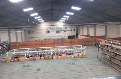 Prédio à venda na Avenida Antônio Marques Figueira, 1071, Vila Figueira, Suzano