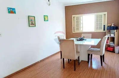 Sobrado comercial com 4 salas para locação no centro de Mogi das Cruzes