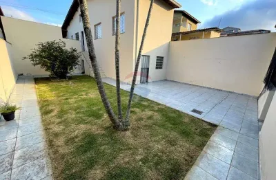 Caso térrea para venda com 500m² de terreno, 2 dormitórios com amplo salão e pomar no botujuru em mogi das cruzes-sp