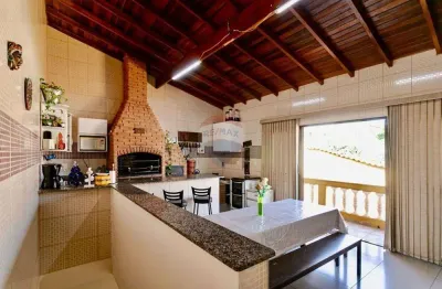 Casa grande com 5 dormitórios com suites, aréa gourmet a venda no Vila Lavínia