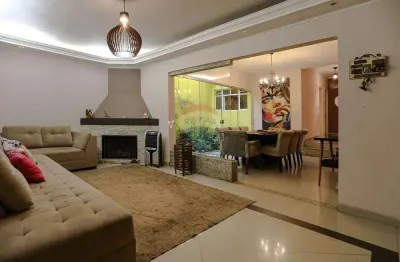 Casa com 4 quartos à venda na Rua Jorge Salomão, Vila Suissa, Mogi das Cruzes