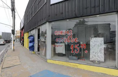 Ponto comercial para alugar na Rua Salvador Rugiero, 1, Vila Maluf, Suzano