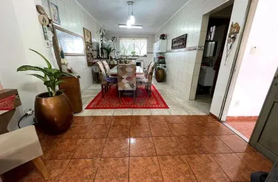 Sobrado com 3 dormitórios e quintal espaçoso com churrasqueira para a venda na vila industrial em mogi das cruzes/ sp