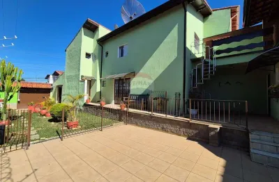 Casa para alugar na vila suissa com 3 quartos, 3 vagas de garagem e amplo quintal!