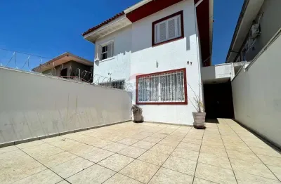 Sobrado com 3 dormitórios sendo 1 suíte e quintal espaçoso com área gourmet para a venda no alto ipiranga em mogi das cruzes/ sp