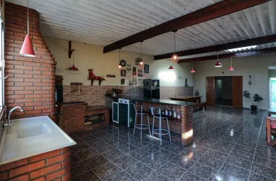 Casa Grande a venda de 3 dormitórios com Piscina e area gourmet no Vila Lavínia